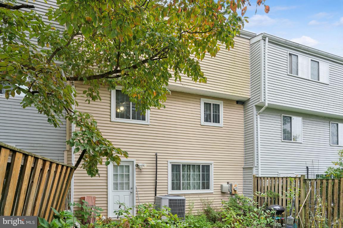 CHARLENE - Residential