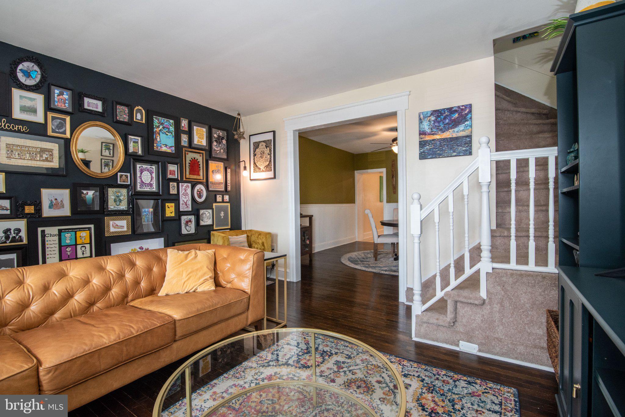 542 DUPONT STREET