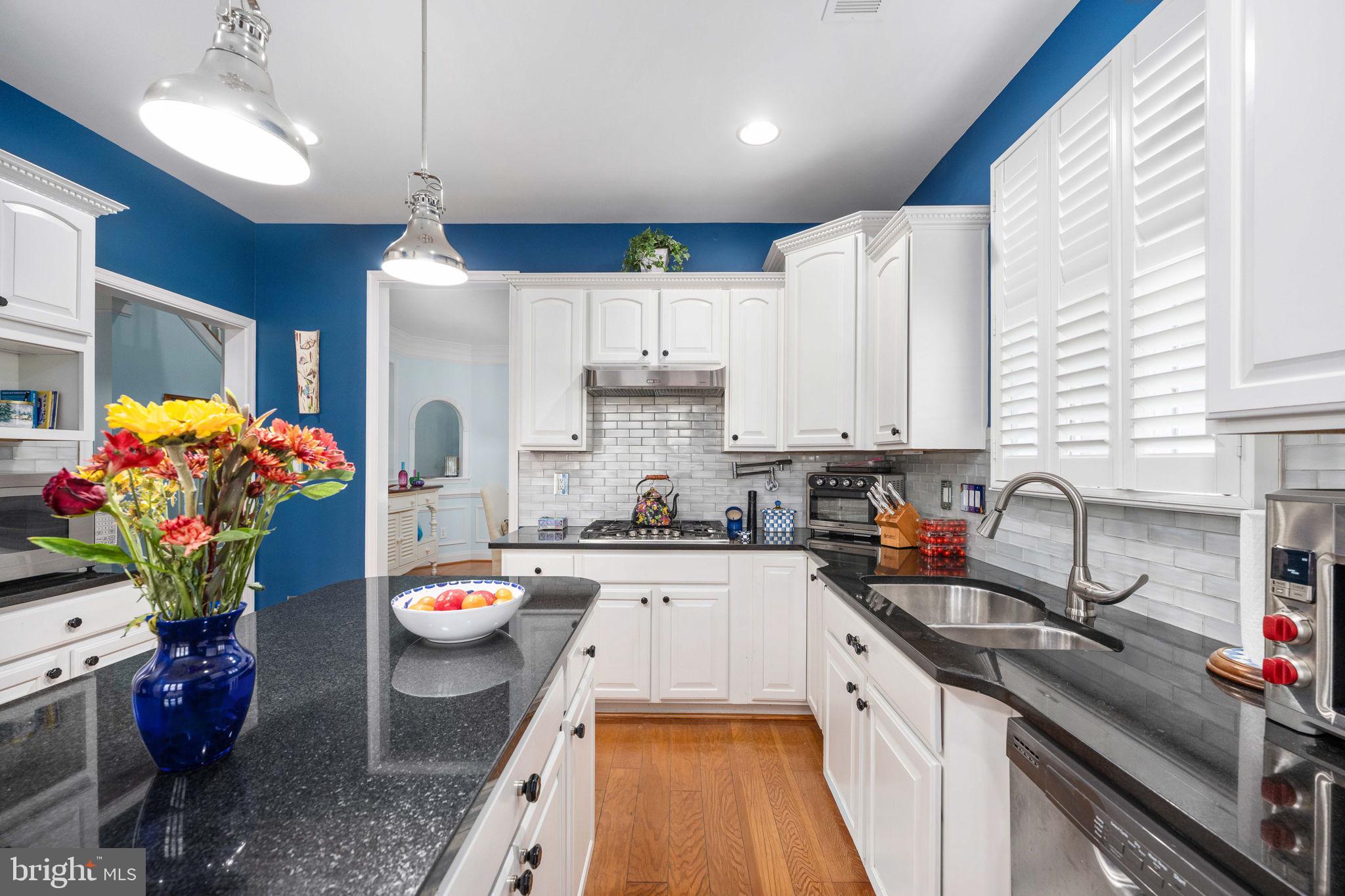 VIRGINIA HERITAGE AT LEE'S PARK - Residential