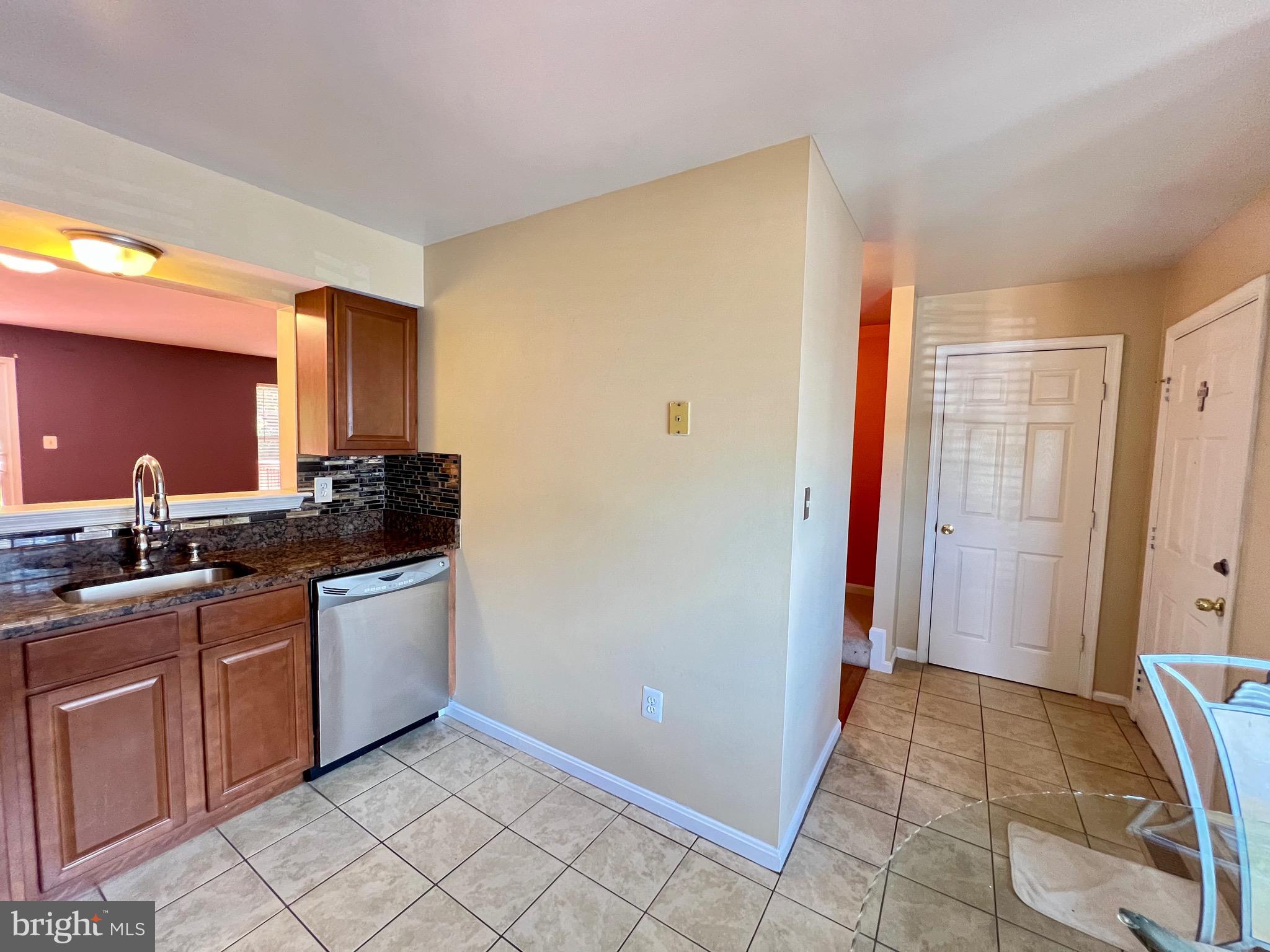 324 MOSEBY CT