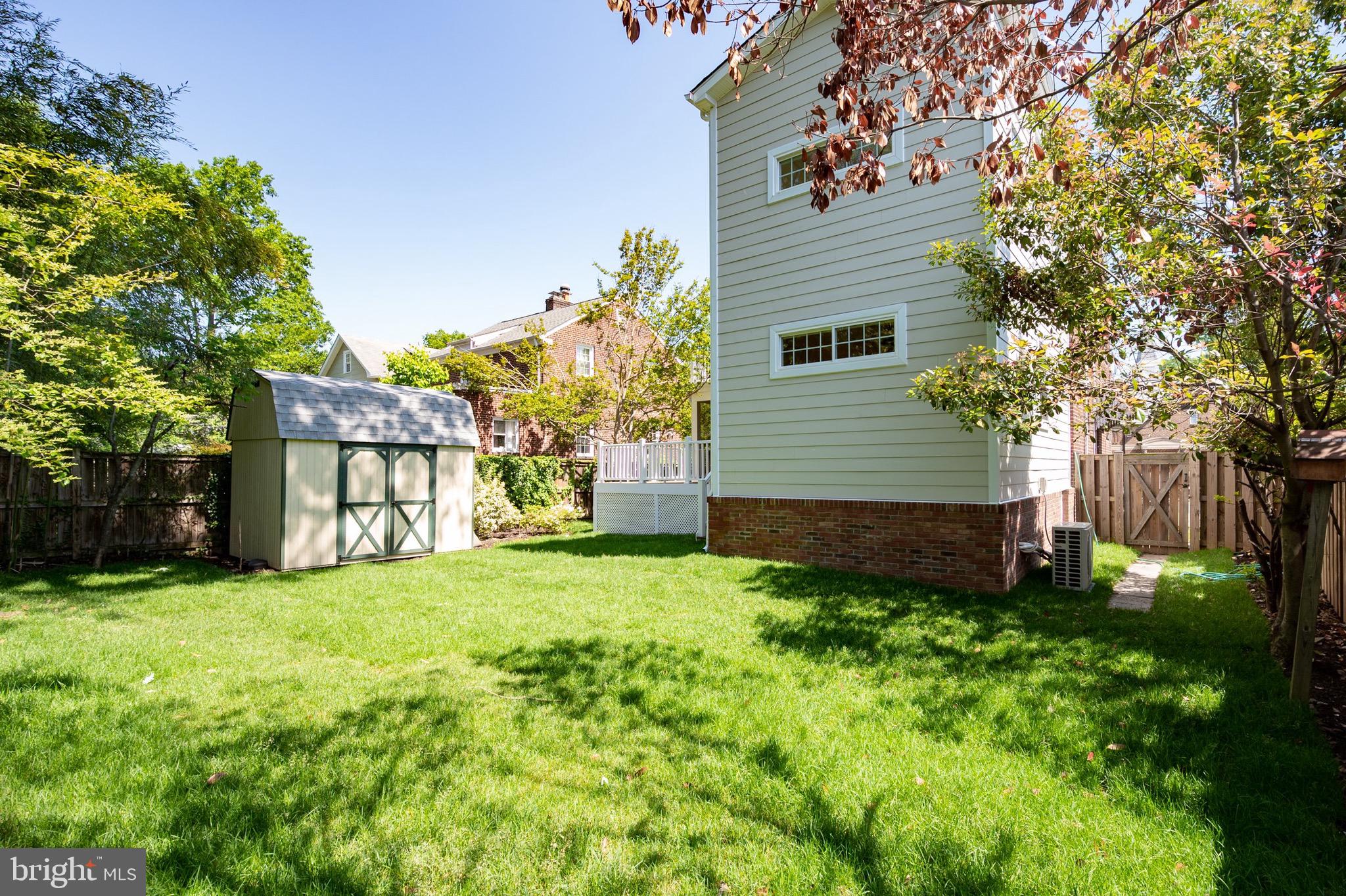 DEL RAY/ROSEMONT - Residential