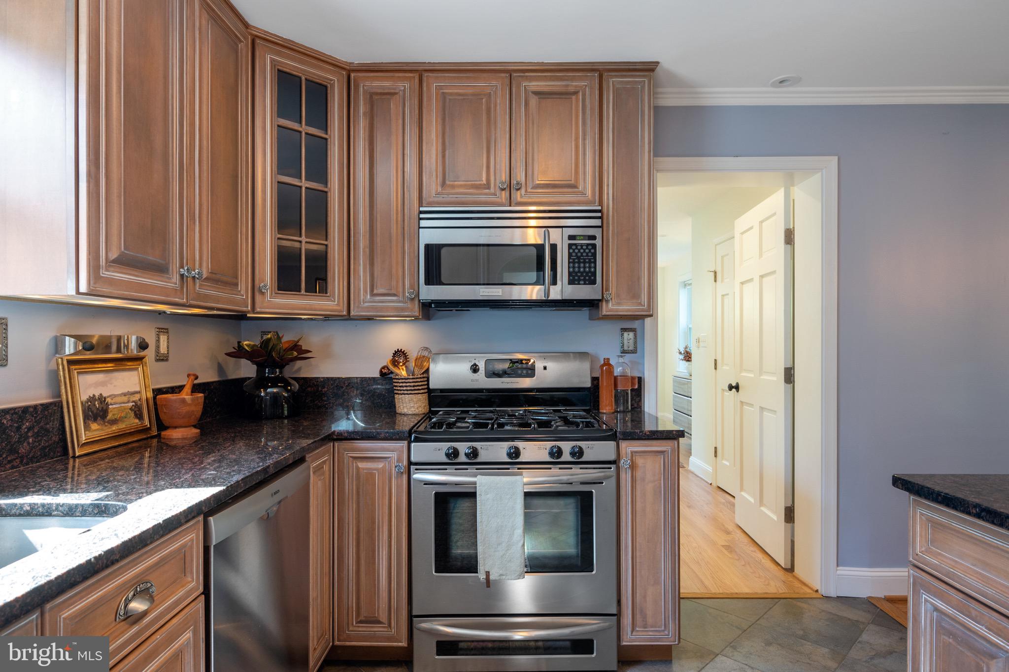 DEL RAY/ROSEMONT - Residential