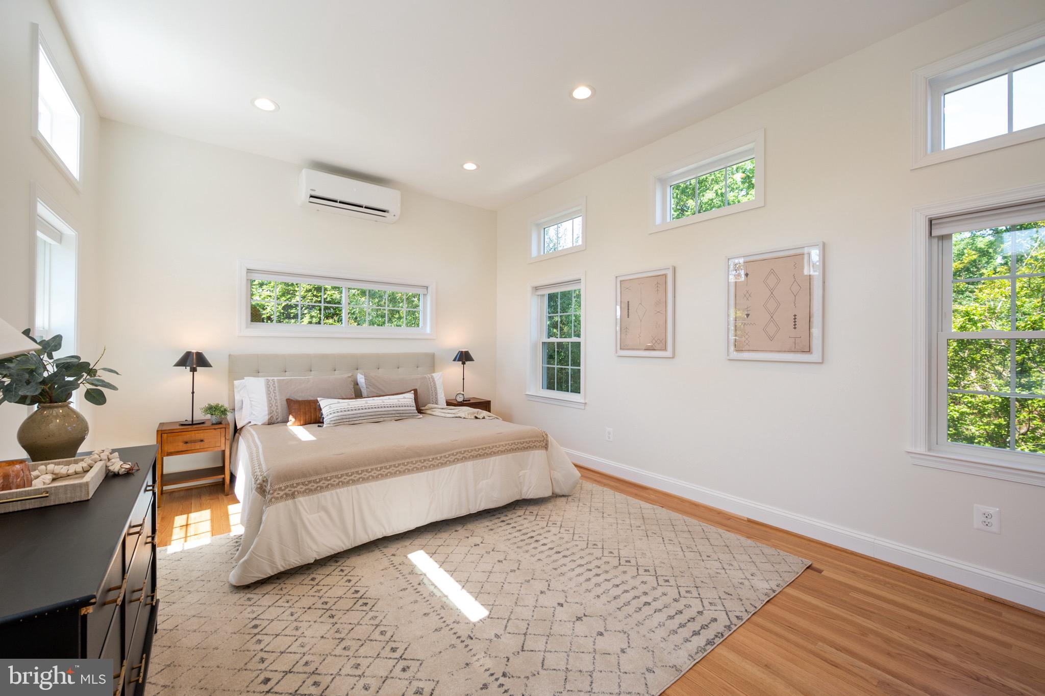 DEL RAY/ROSEMONT - Residential