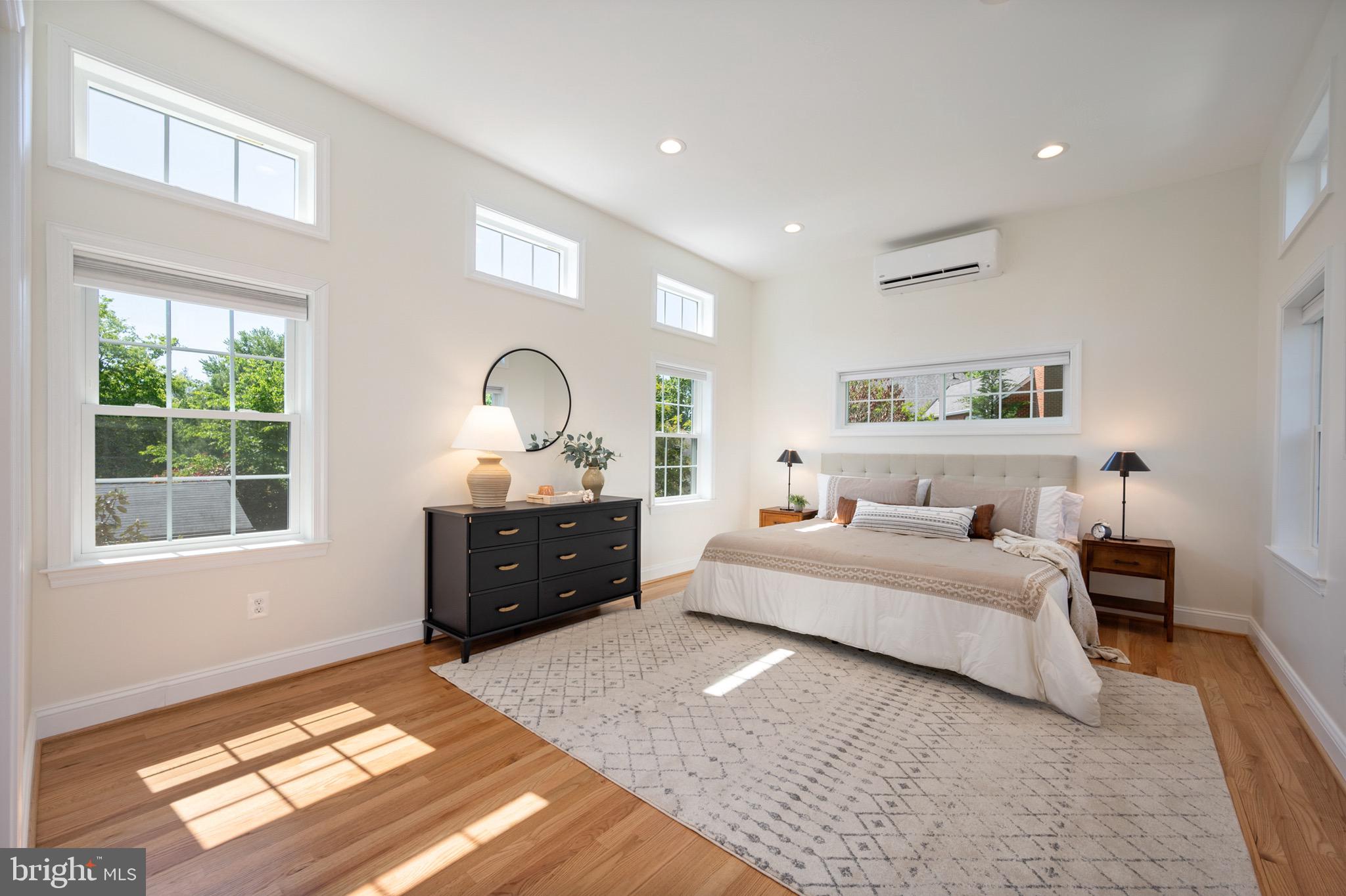 DEL RAY/ROSEMONT - Residential