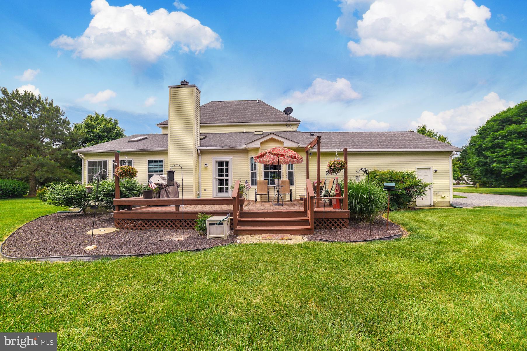 ALGONQUIN VILLAGE - Residential