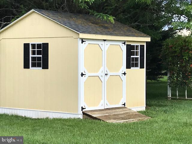 ALGONQUIN VILLAGE - Residential