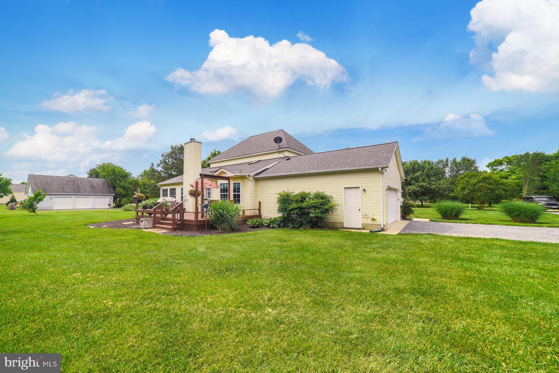 ALGONQUIN VILLAGE - Residential