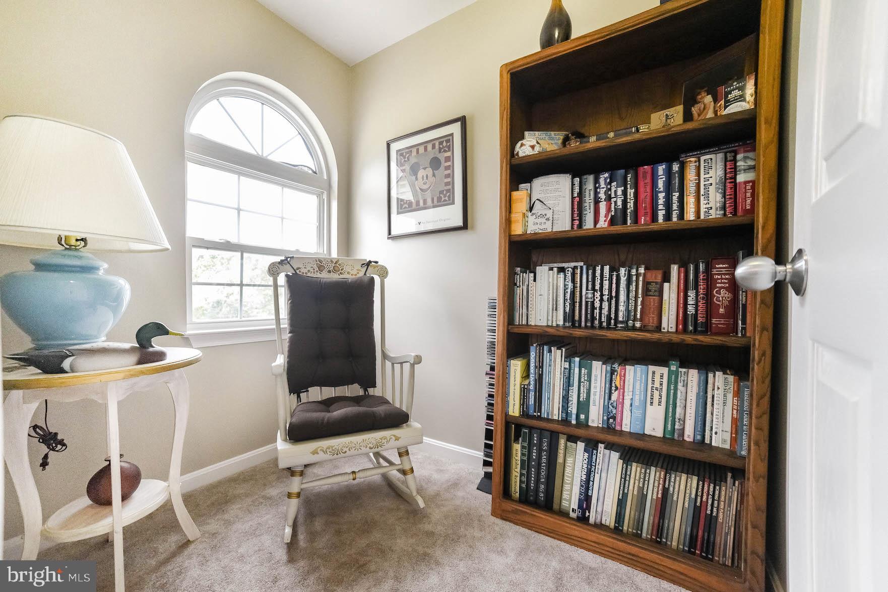 ALGONQUIN VILLAGE - Residential