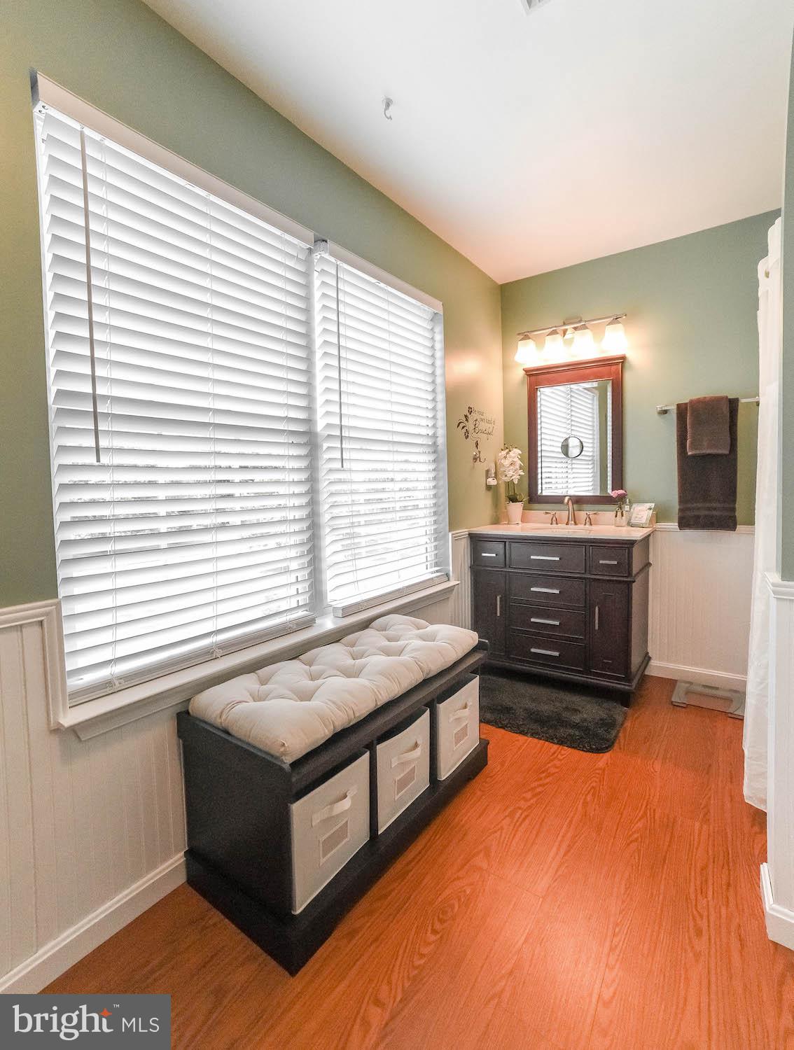 ALGONQUIN VILLAGE - Residential