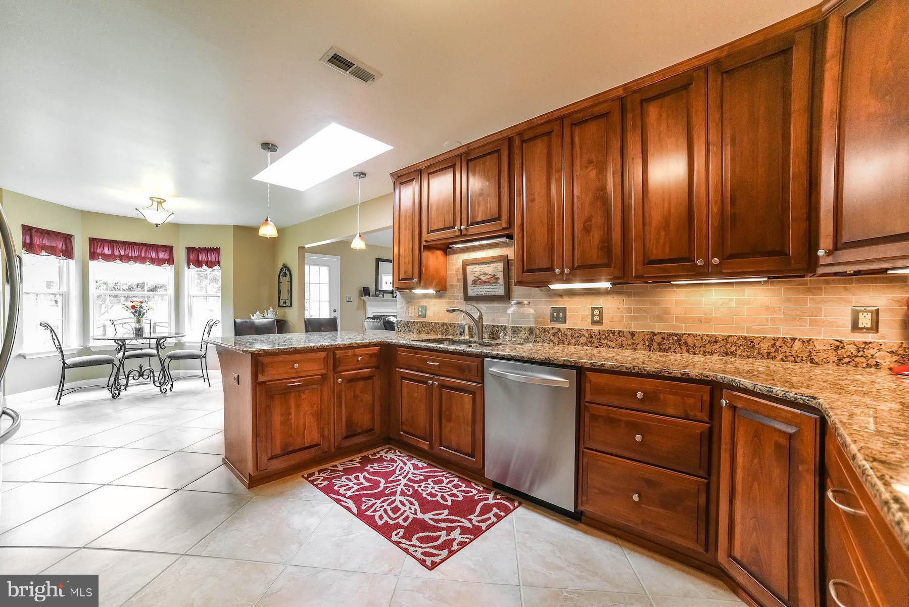 ALGONQUIN VILLAGE - Residential