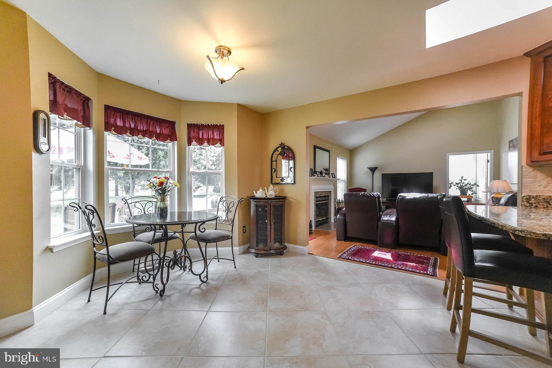 ALGONQUIN VILLAGE - Residential