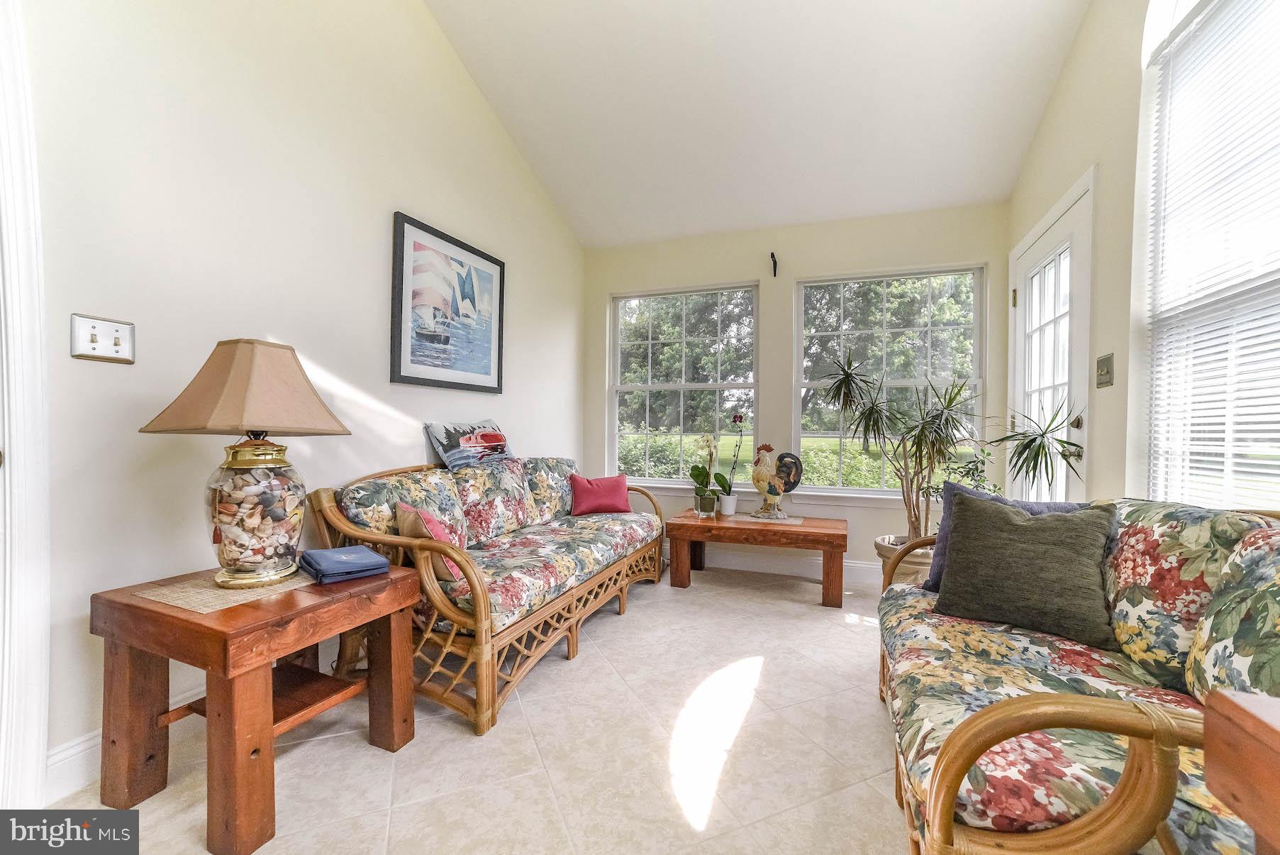 ALGONQUIN VILLAGE - Residential