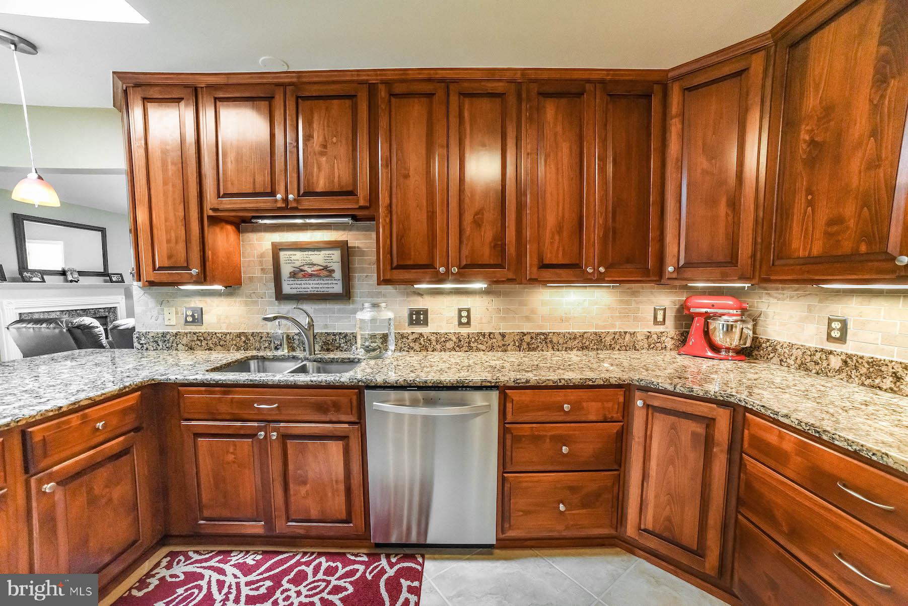 ALGONQUIN VILLAGE - Residential