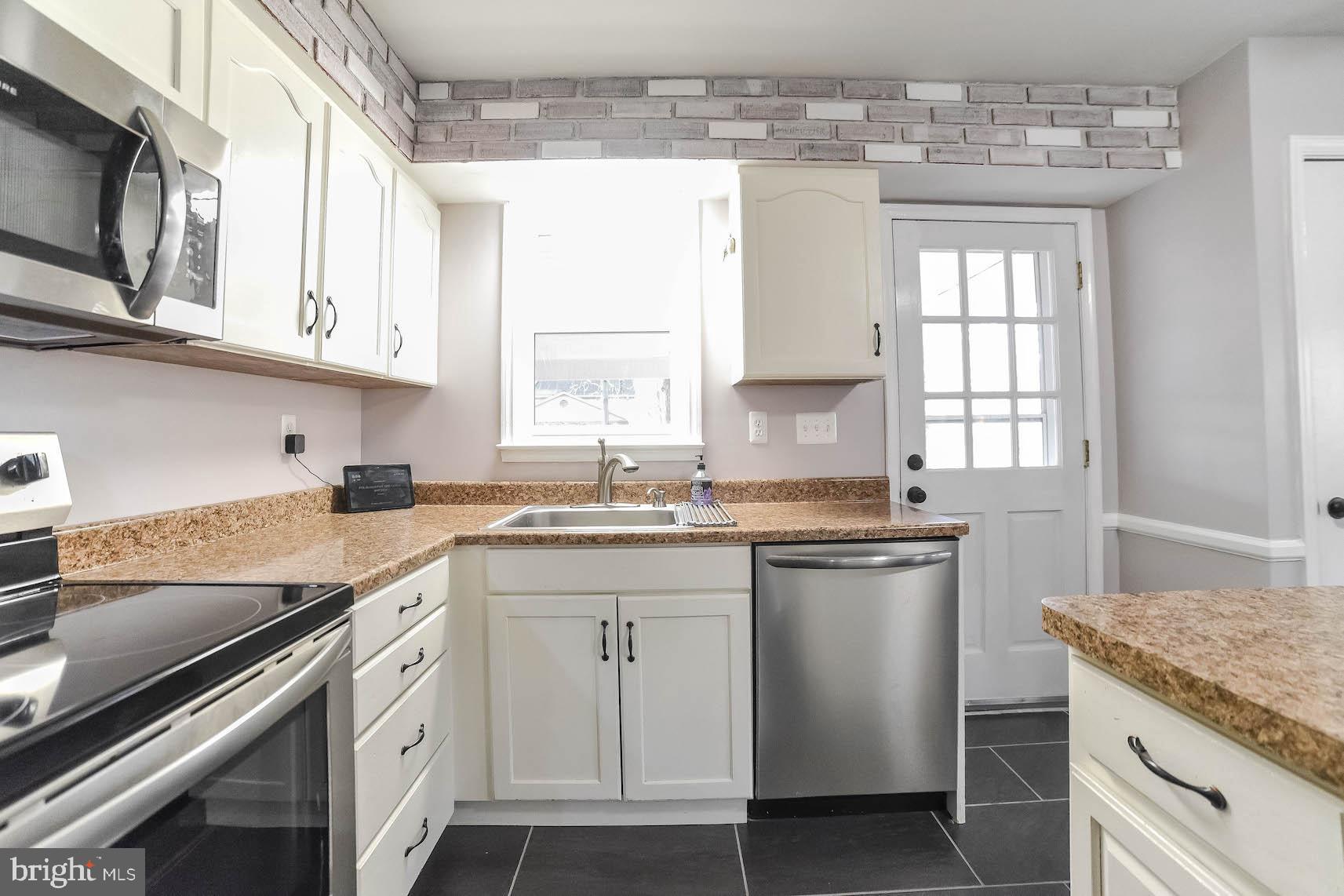 MT CARMEL ESTATES - Residential