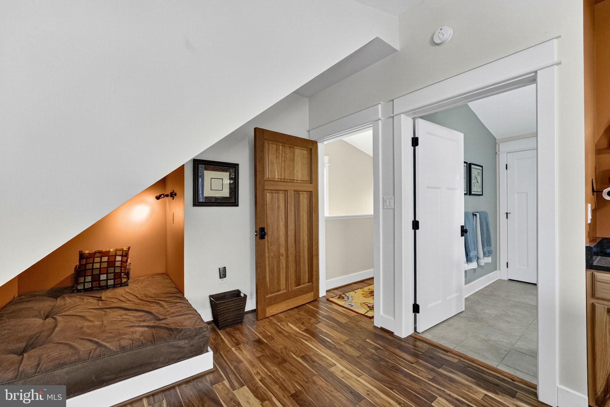 SHEPHERDSTOWN - Residential