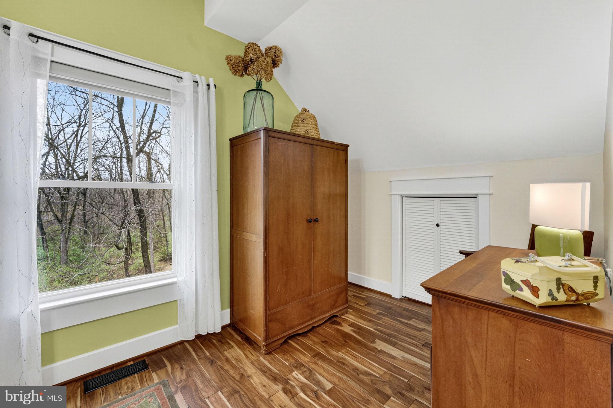 SHEPHERDSTOWN - Residential