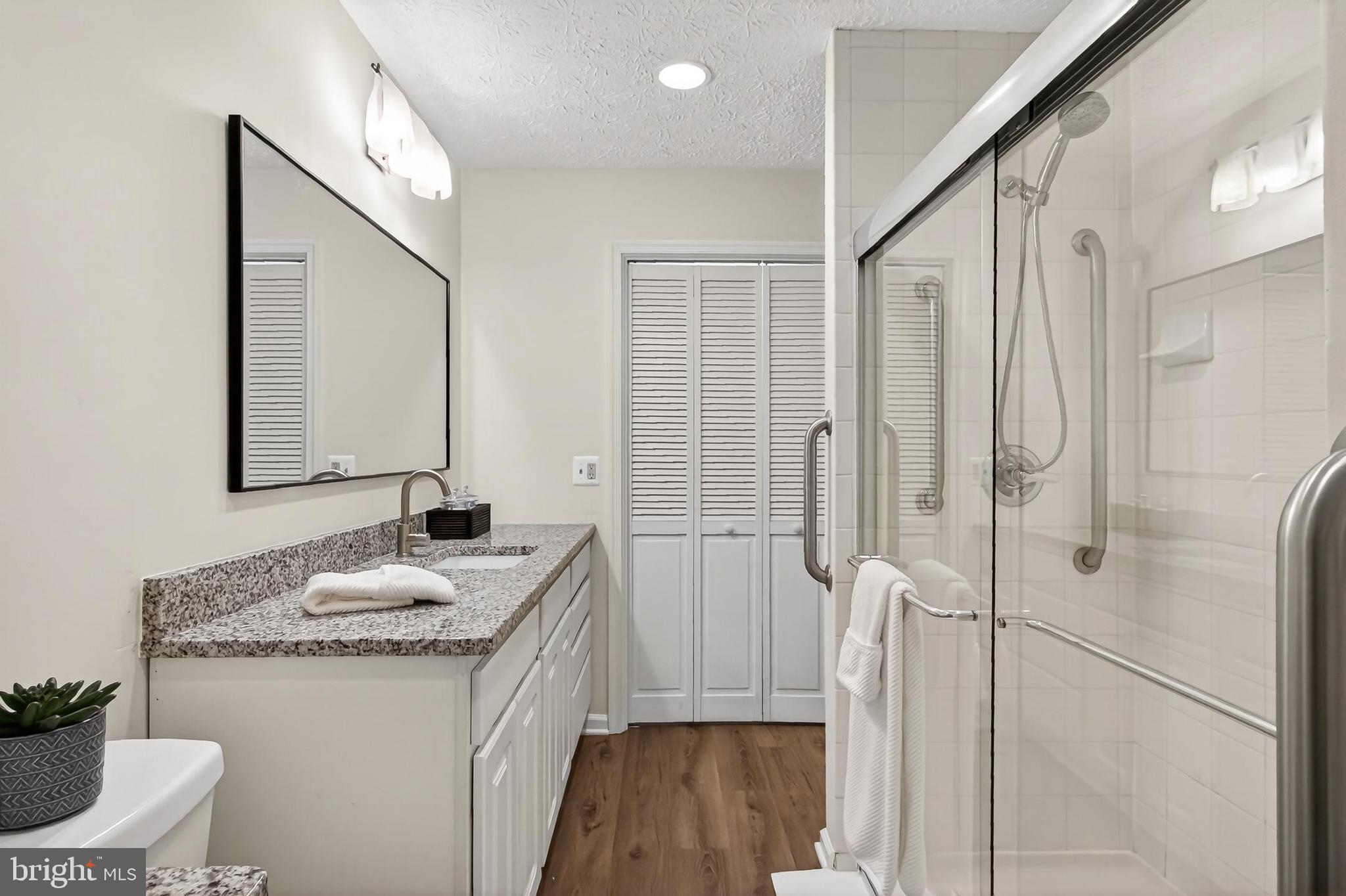 HUNTERS CROSSING - Residential