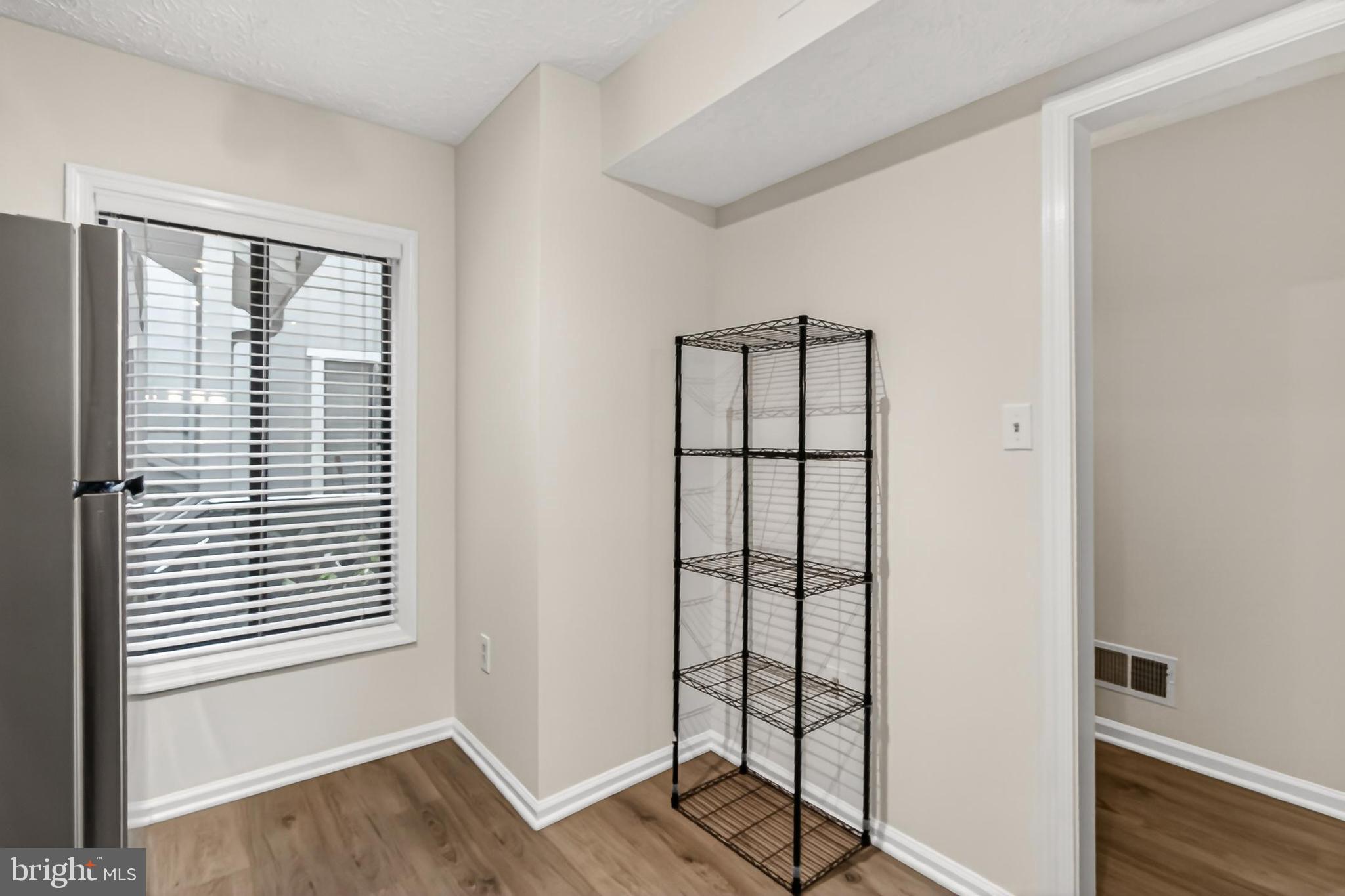 HUNTERS CROSSING - Residential