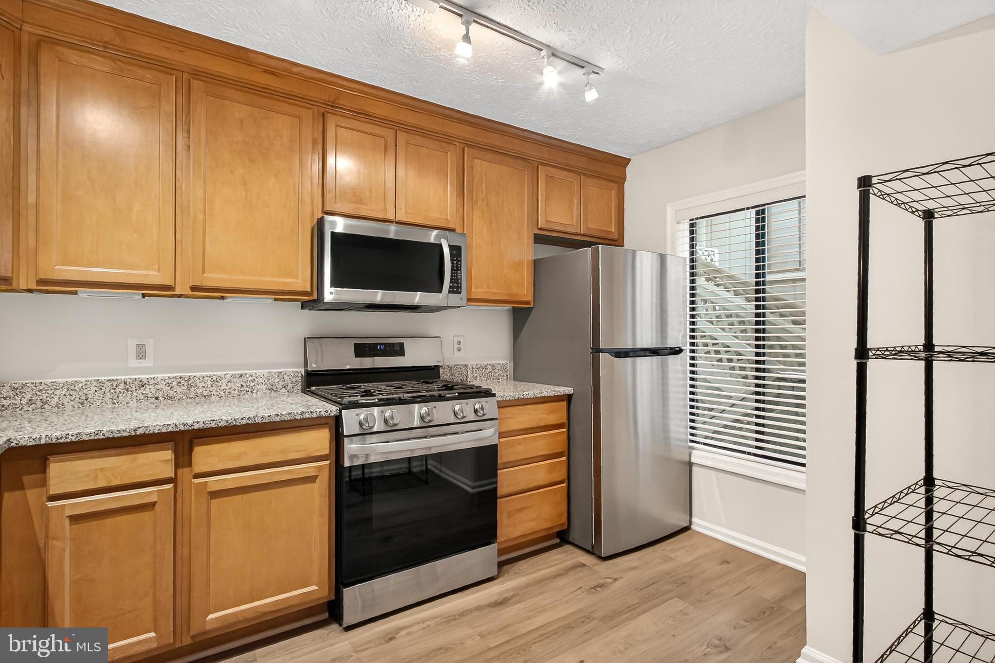 HUNTERS CROSSING - Residential