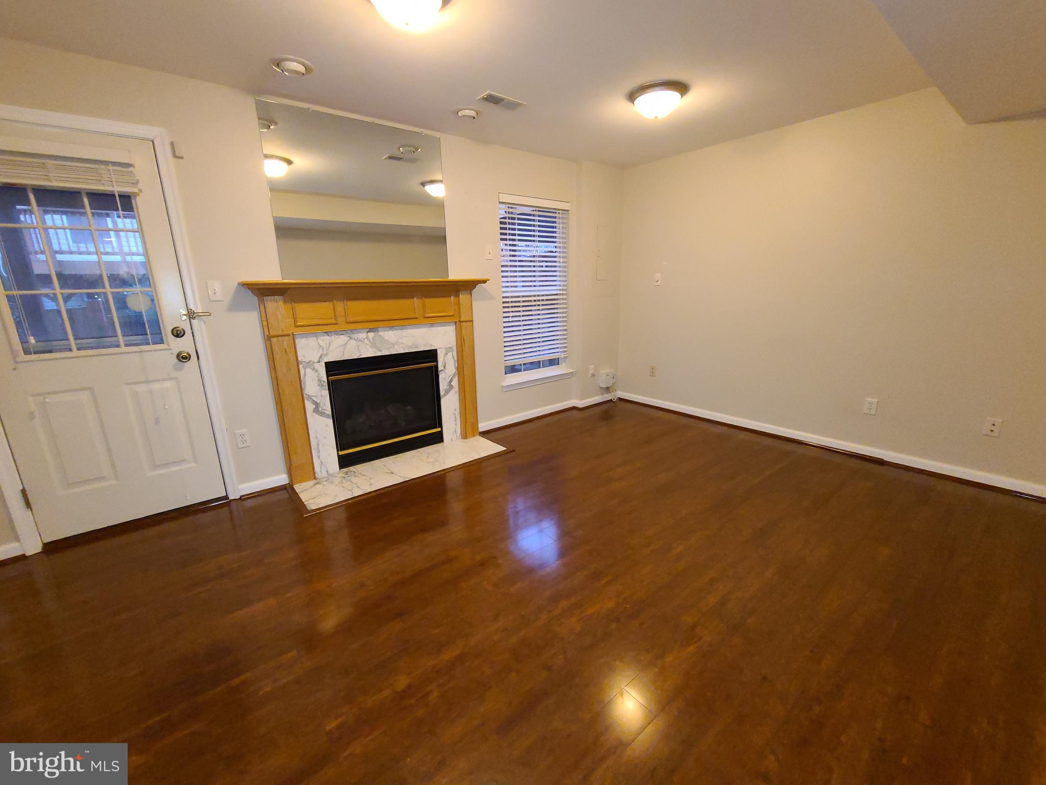 JAPONICA - Residential