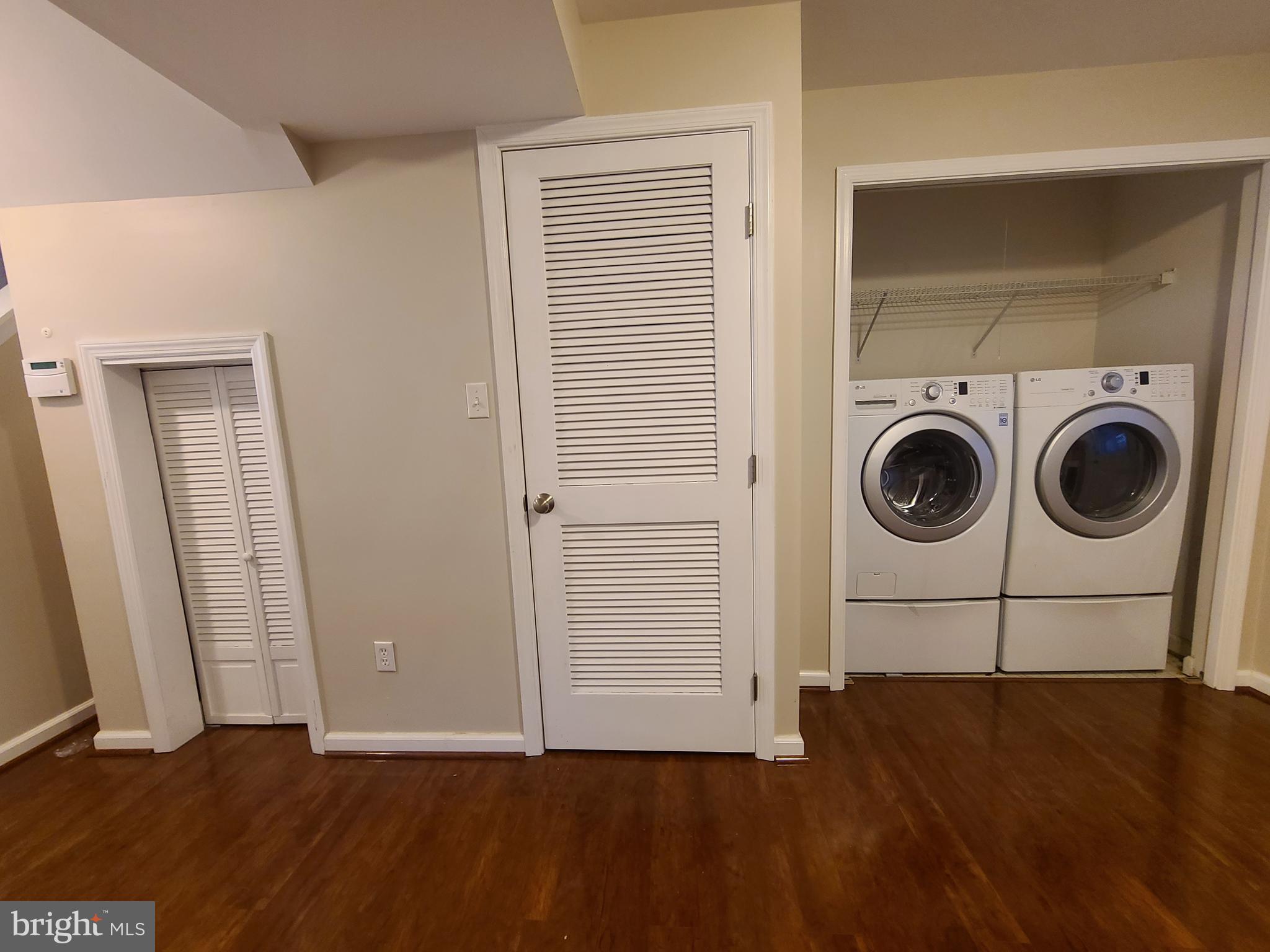 JAPONICA - Residential