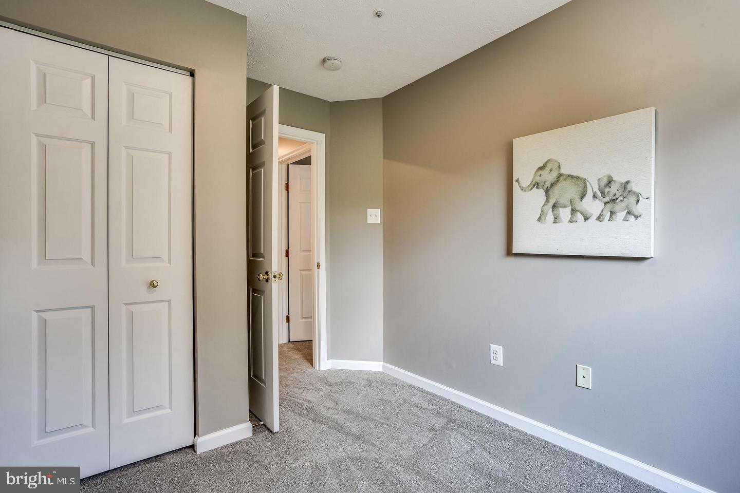 VILLAGE OF PAWNEE - Residential Lease