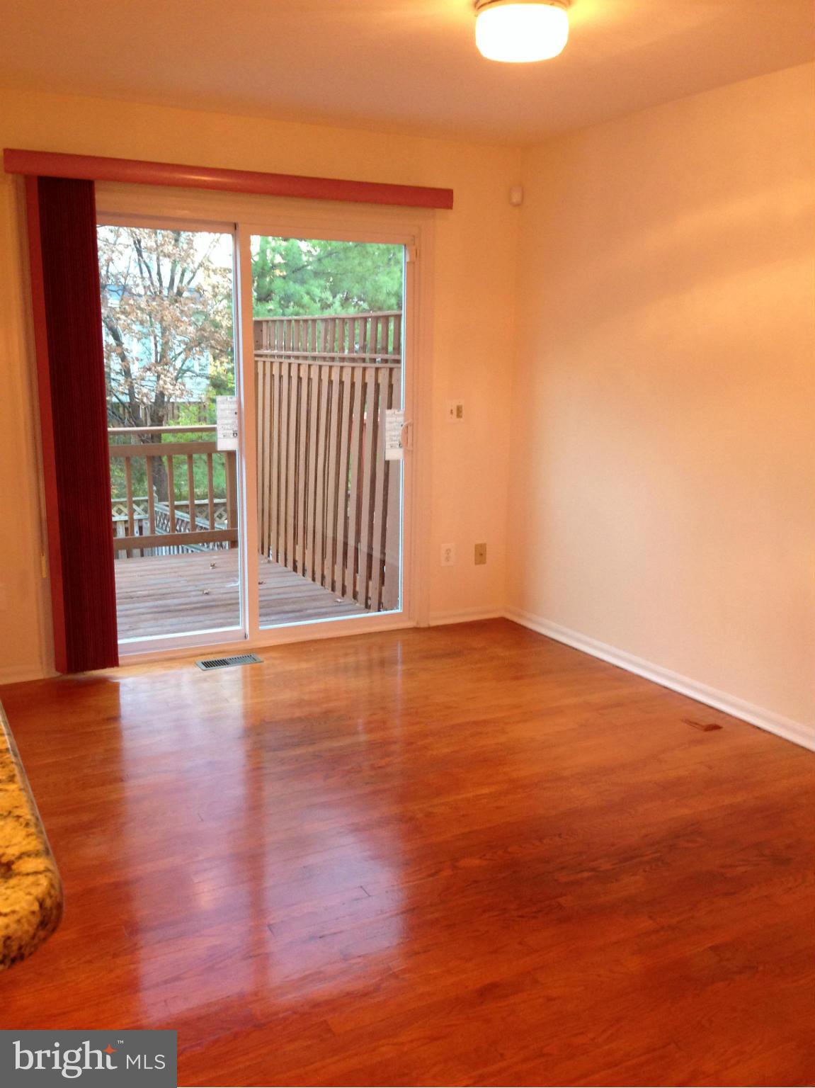 MANCHESTER LAKES - Residential Lease