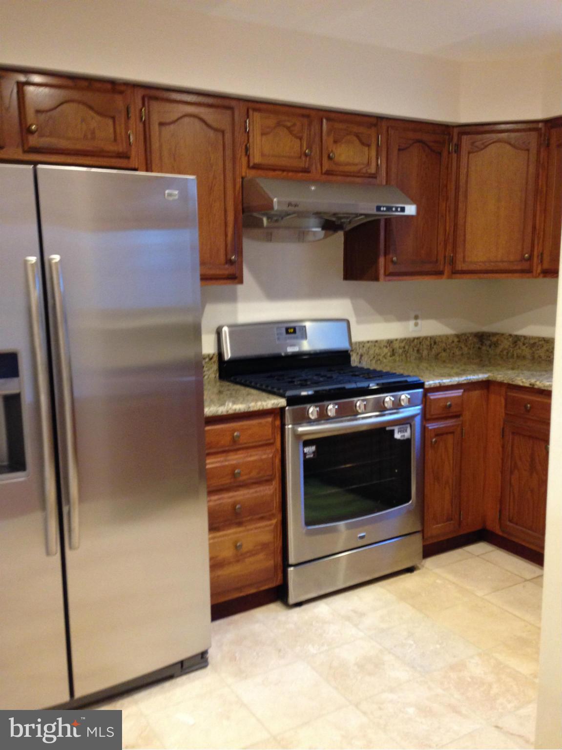 MANCHESTER LAKES - Residential Lease