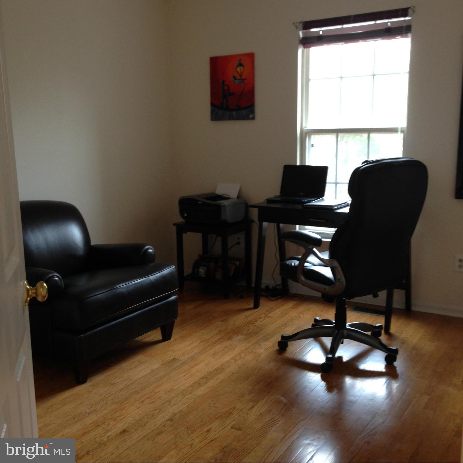 MANCHESTER LAKES - Residential Lease