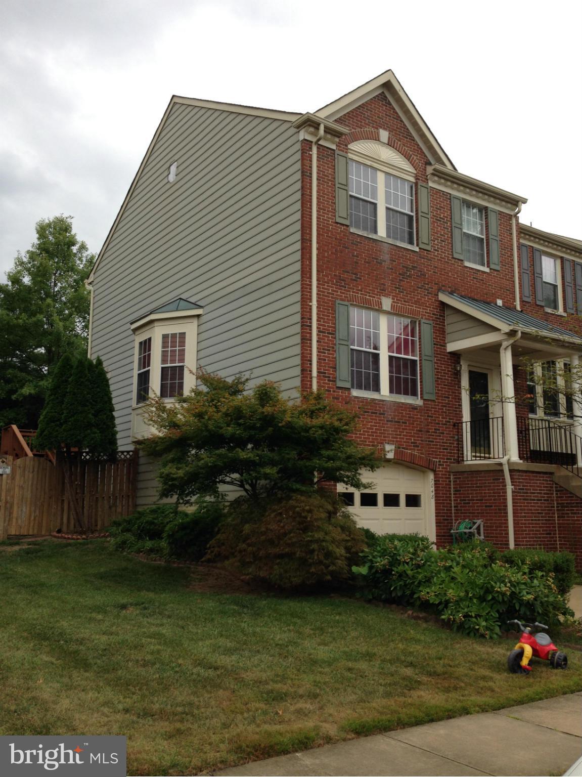 MANCHESTER LAKES - Residential Lease