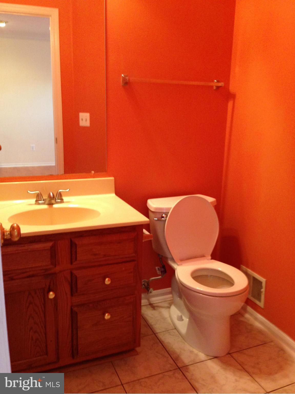 MANCHESTER LAKES - Residential Lease