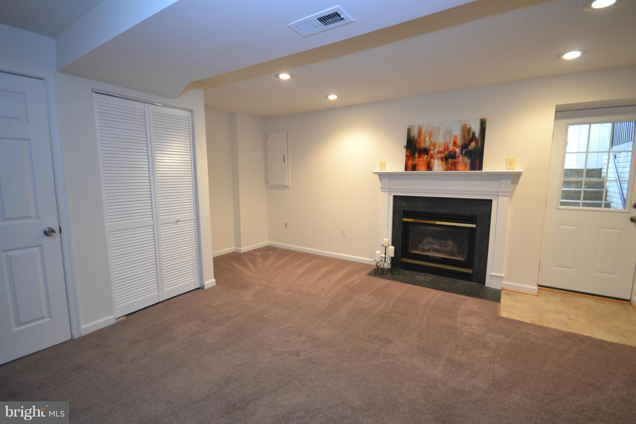 POTOMAC HILLS - Residential