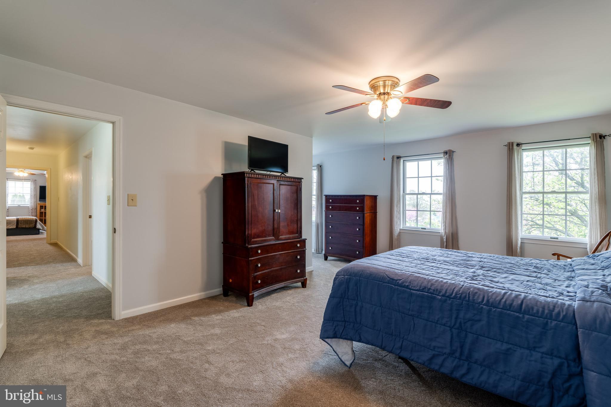 COUNTRY MANOR ESTATES - Residential