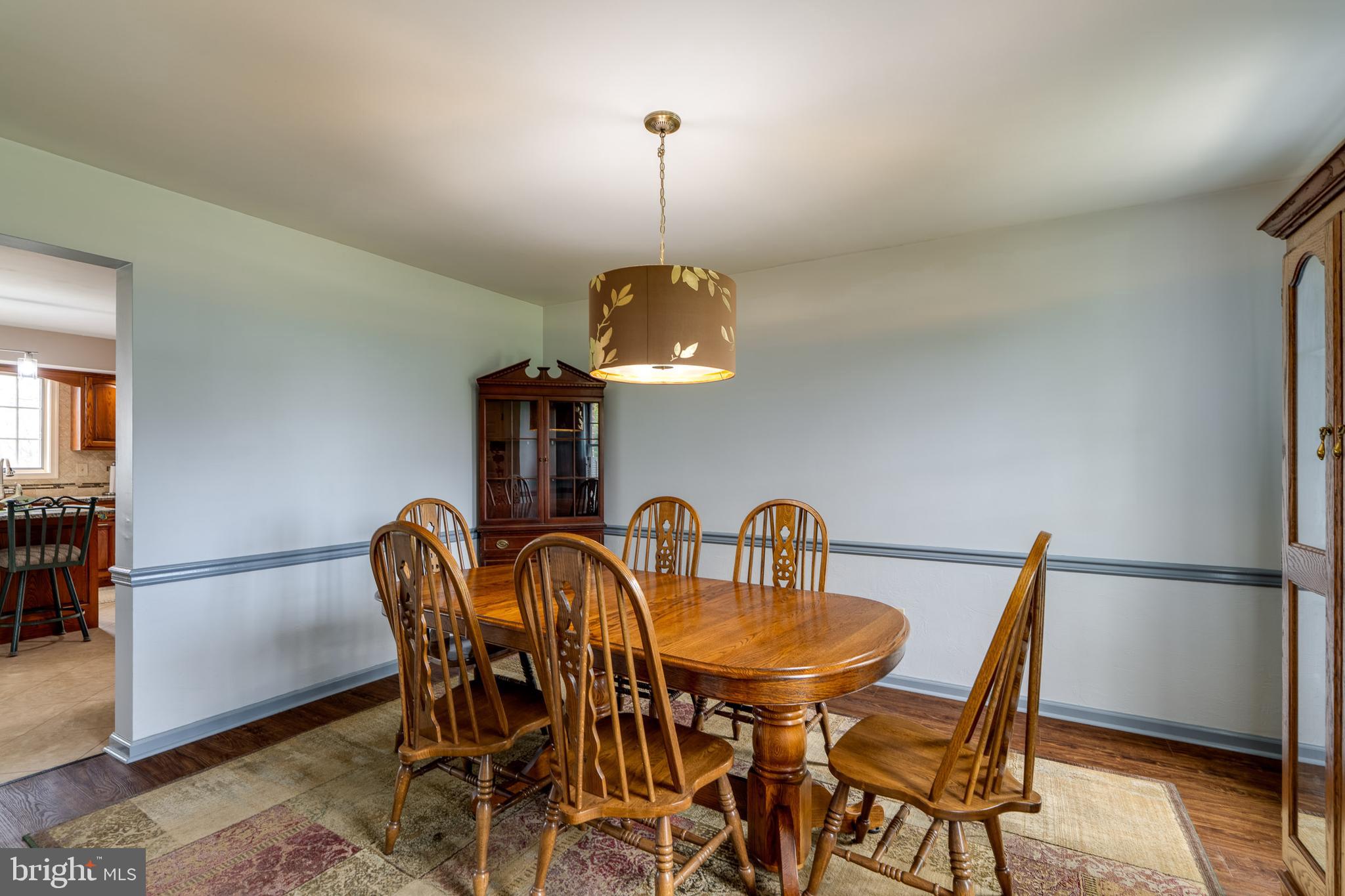 COUNTRY MANOR ESTATES - Residential