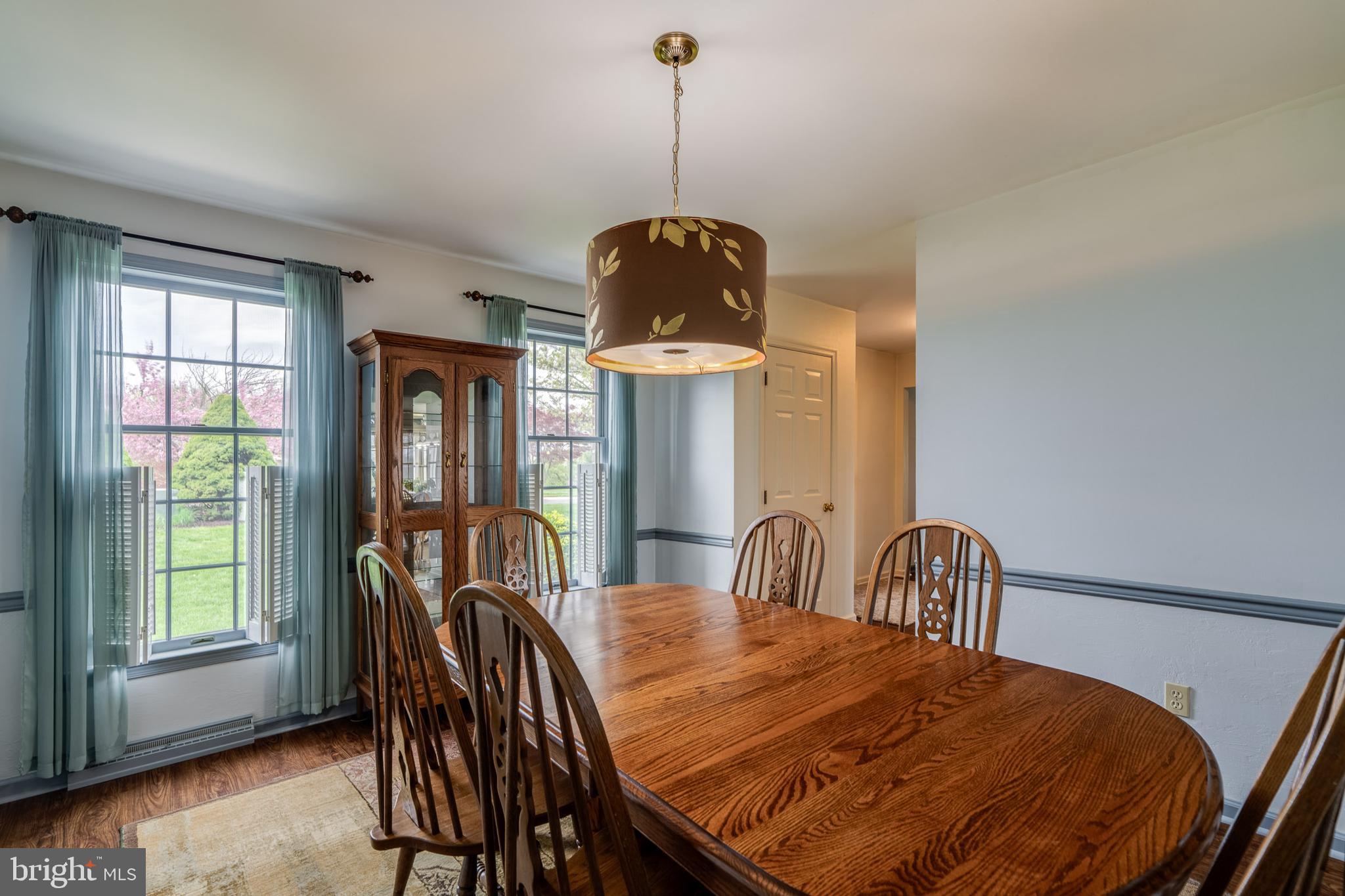 COUNTRY MANOR ESTATES - Residential