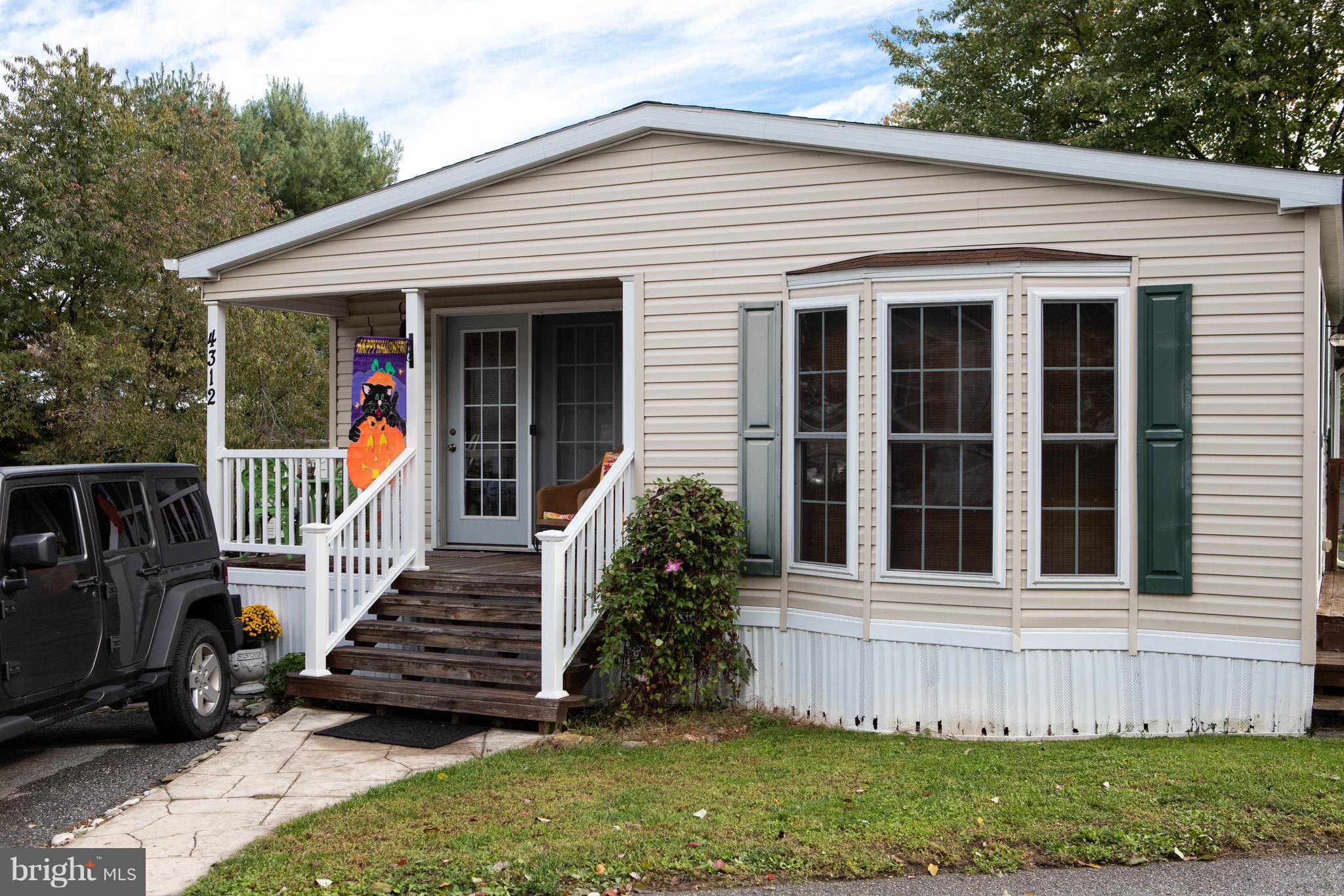 PHEASANT RIDGE - Residential