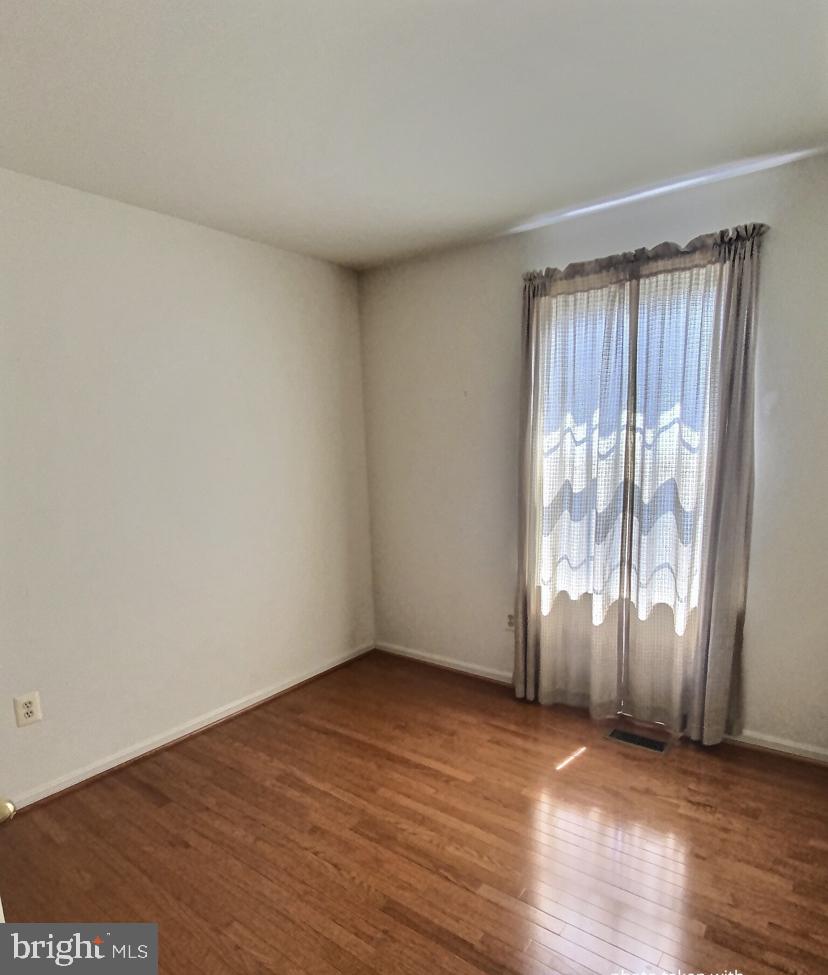 SUBURBIA - Residential