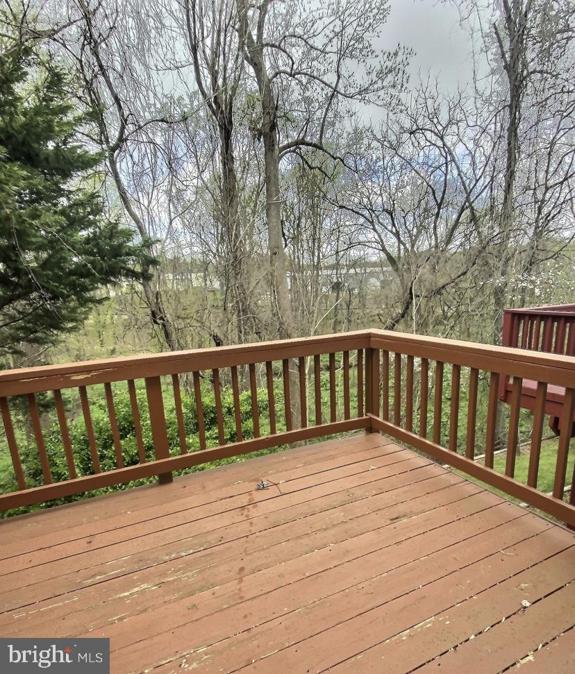 SUBURBIA - Residential