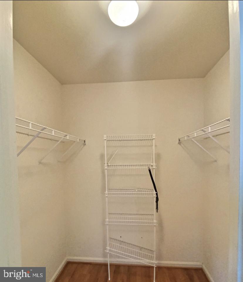 SUBURBIA - Residential