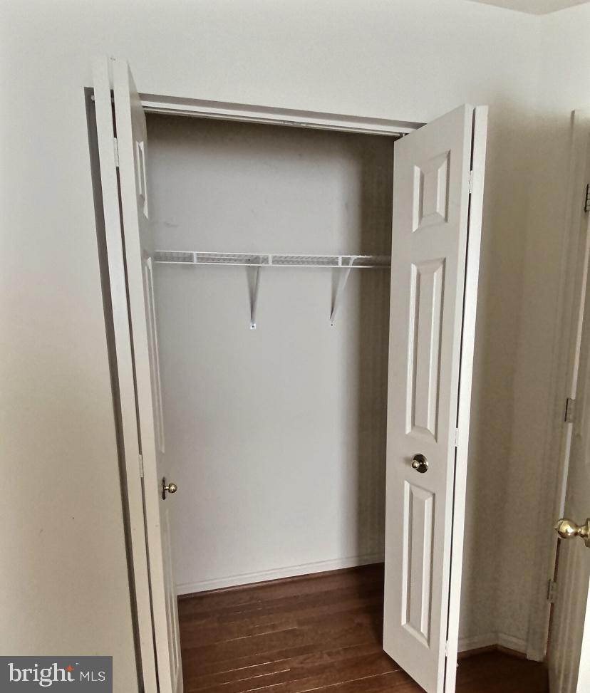 SUBURBIA - Residential