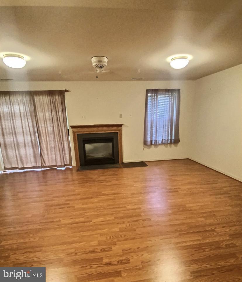 SUBURBIA - Residential