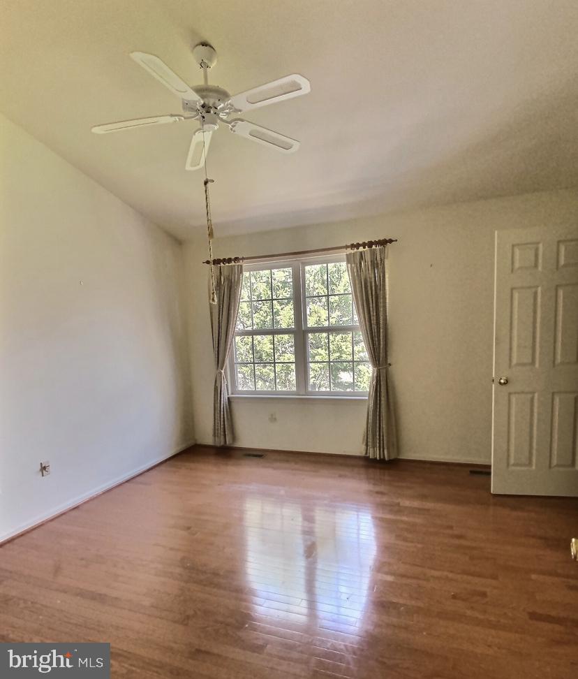 SUBURBIA - Residential