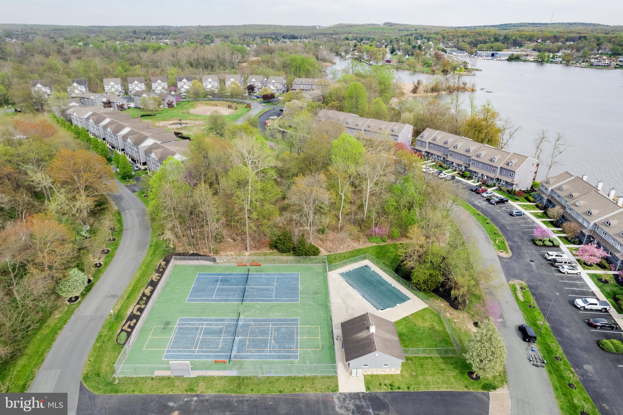 NORTH EAST ISLES - Residential