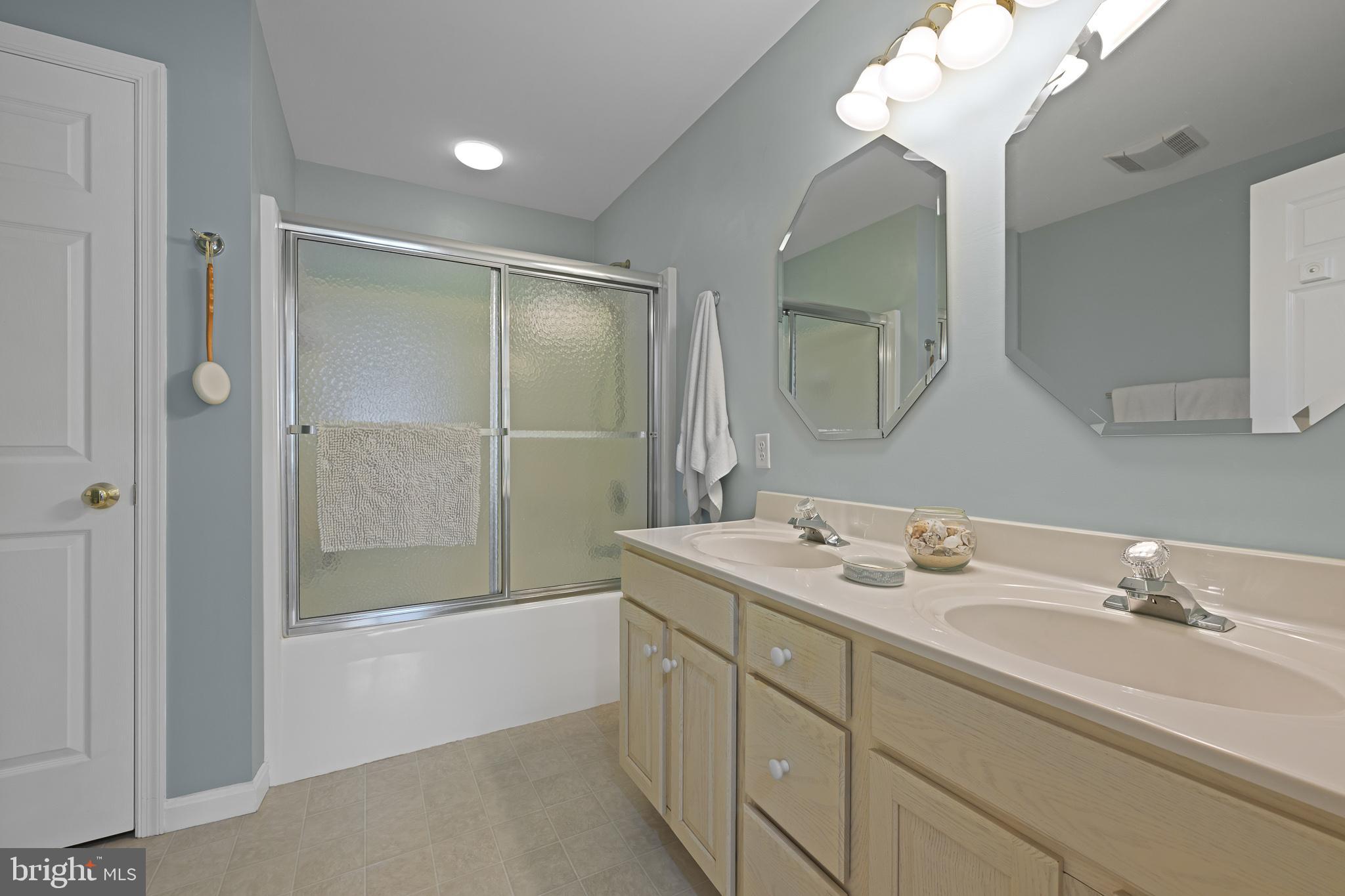 NORTH EAST ISLES - Residential