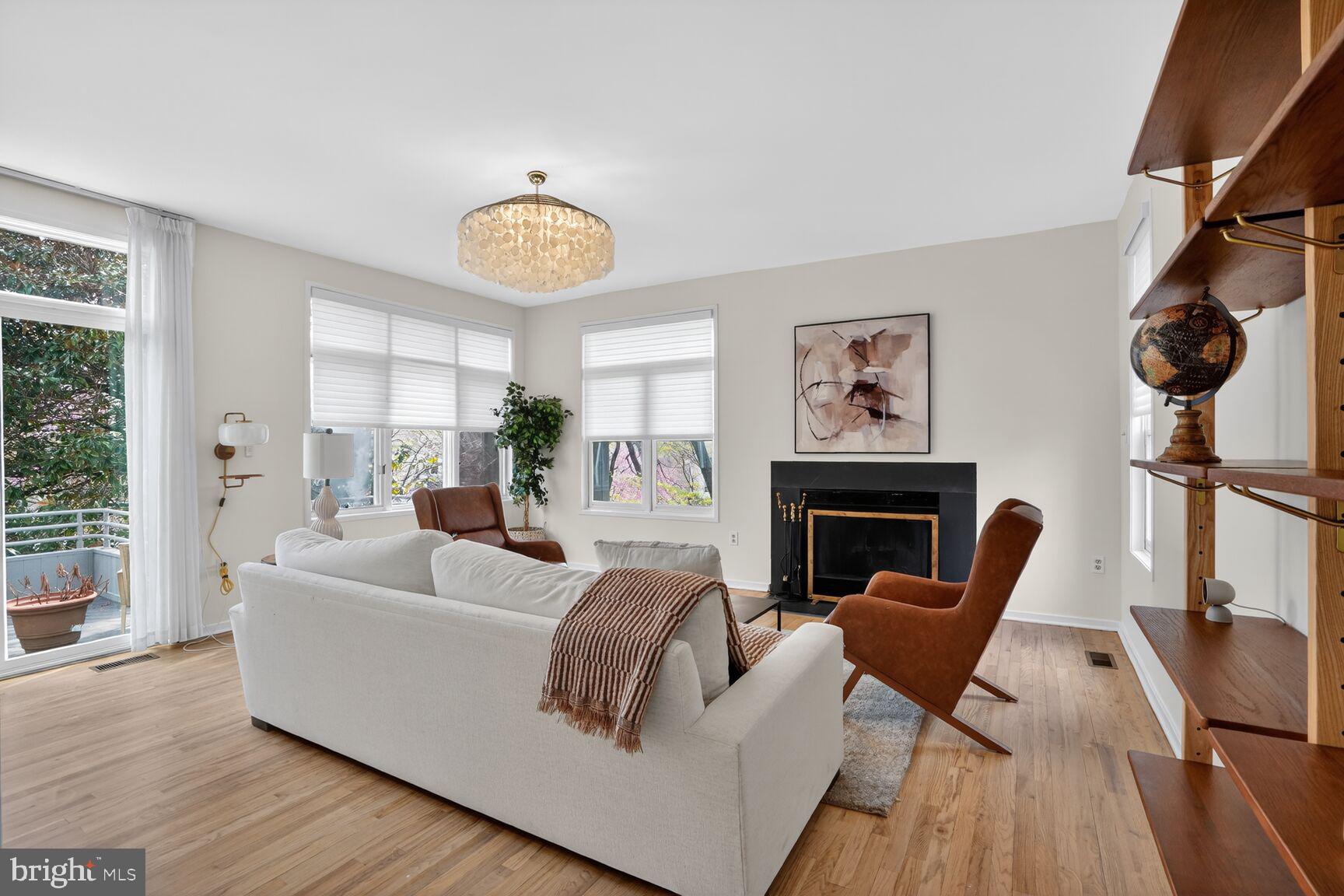 BEACON HILL - Residential