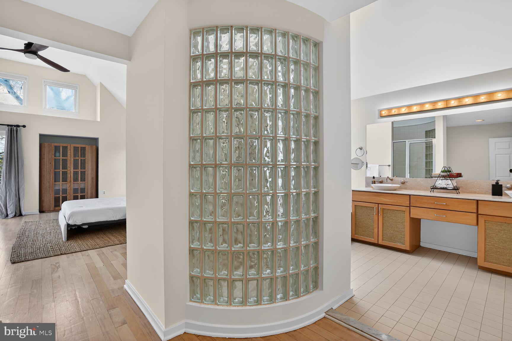 BEACON HILL - Residential