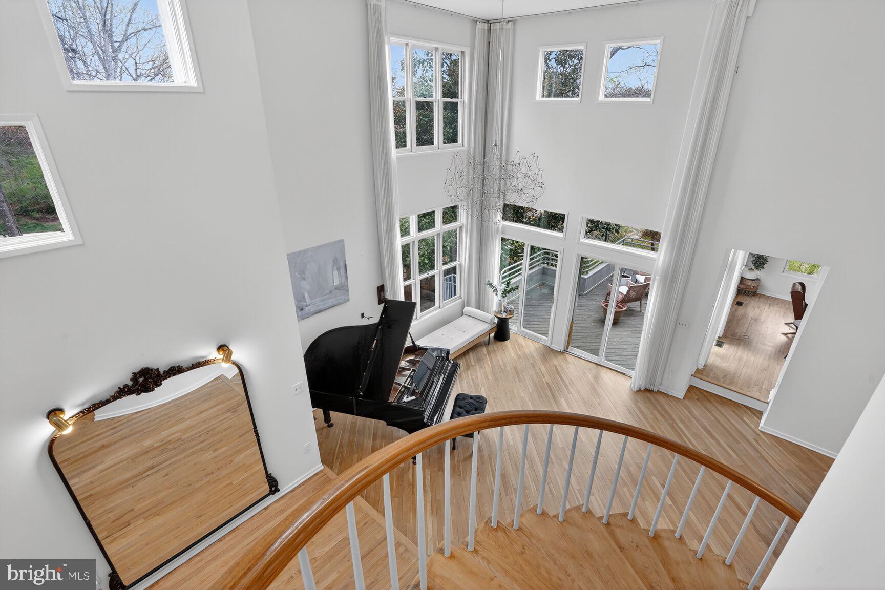 BEACON HILL - Residential