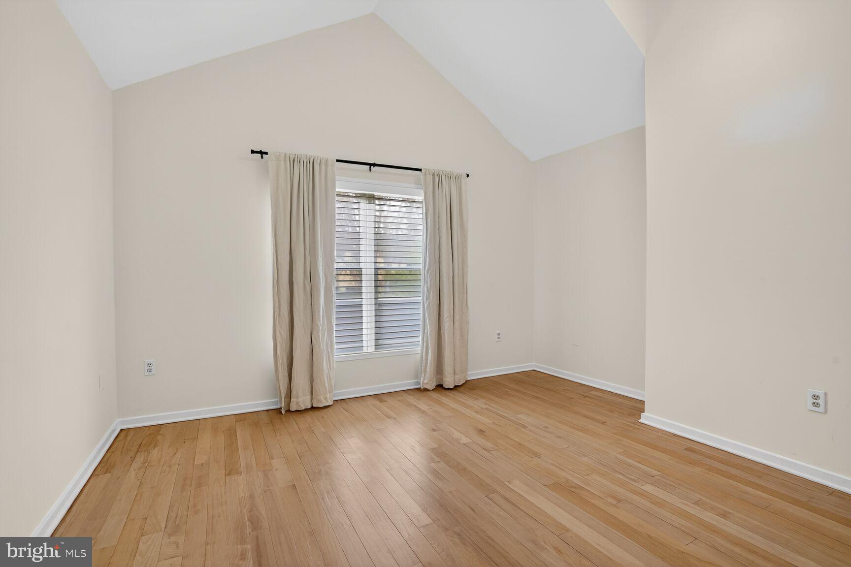 BEACON HILL - Residential