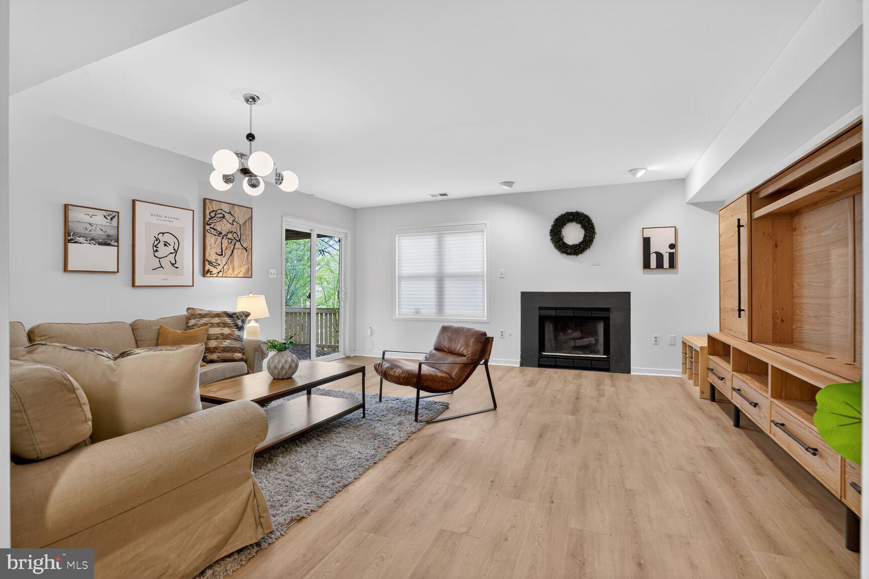 BEACON HILL - Residential