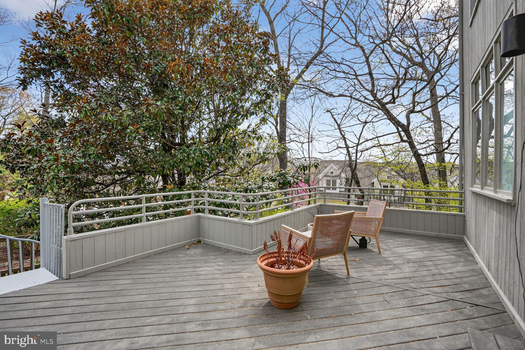 BEACON HILL - Residential